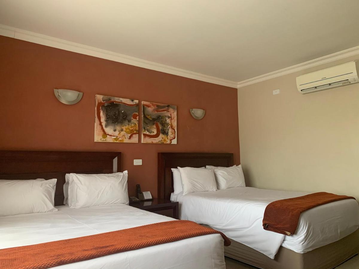 Royal Hotel Polokwane Exteriér fotografie
